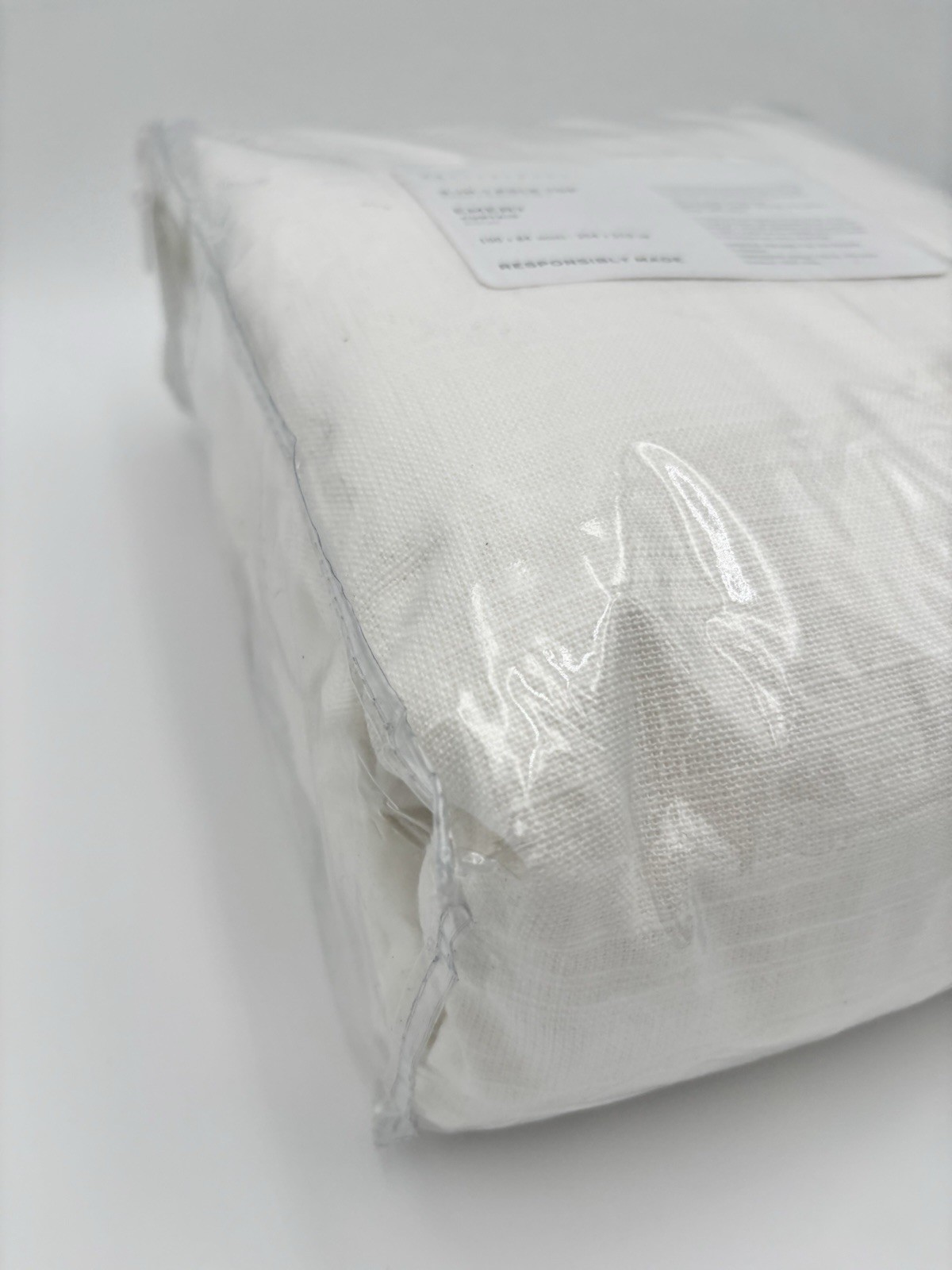 Pottery Barn Emery Linen Curtainv~vWhite~ 100″ W x 84″ L~ LF