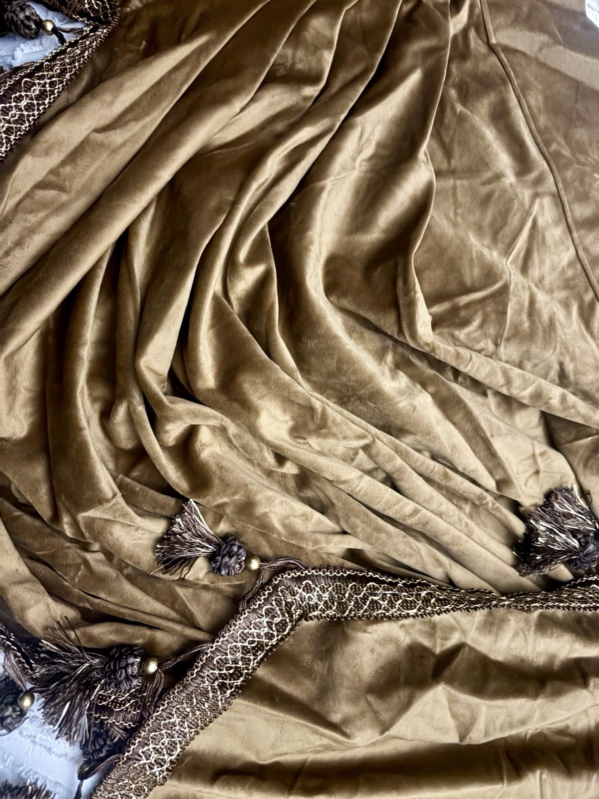 Extra Wide Valance Luxury Velvet Victorian Curtain W79 Inches, 1 Panel