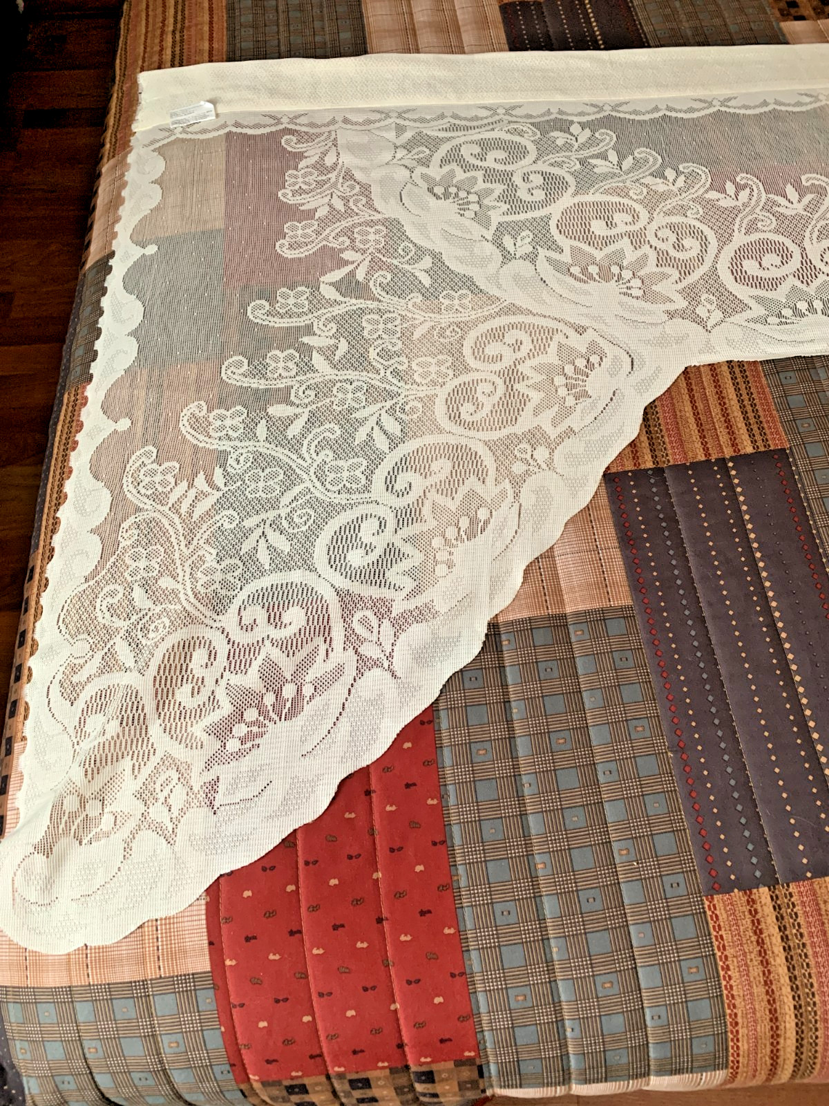 LACE VALANCE CURTAIN 55″ WIDE BY 34″ LONG ECRU BEIGE NEW