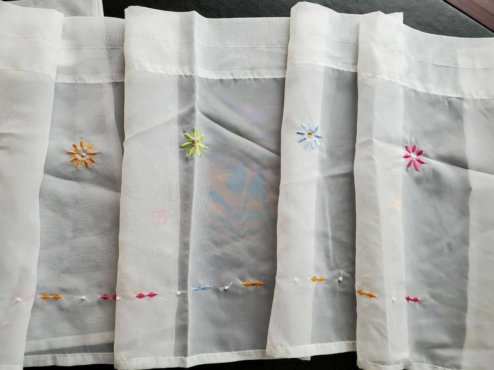 Wamsutta Sheer Window Valance Curtain 60Wx15L Pink Flower Pearl Sequin Accents