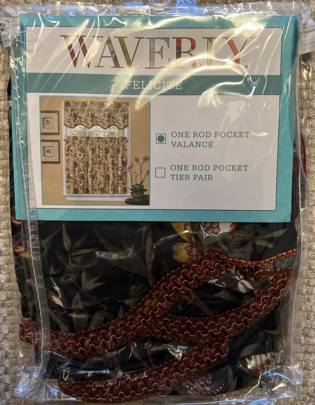 Waverly Felicite Noir Valance – 100% Cotton – 50″ X 15″