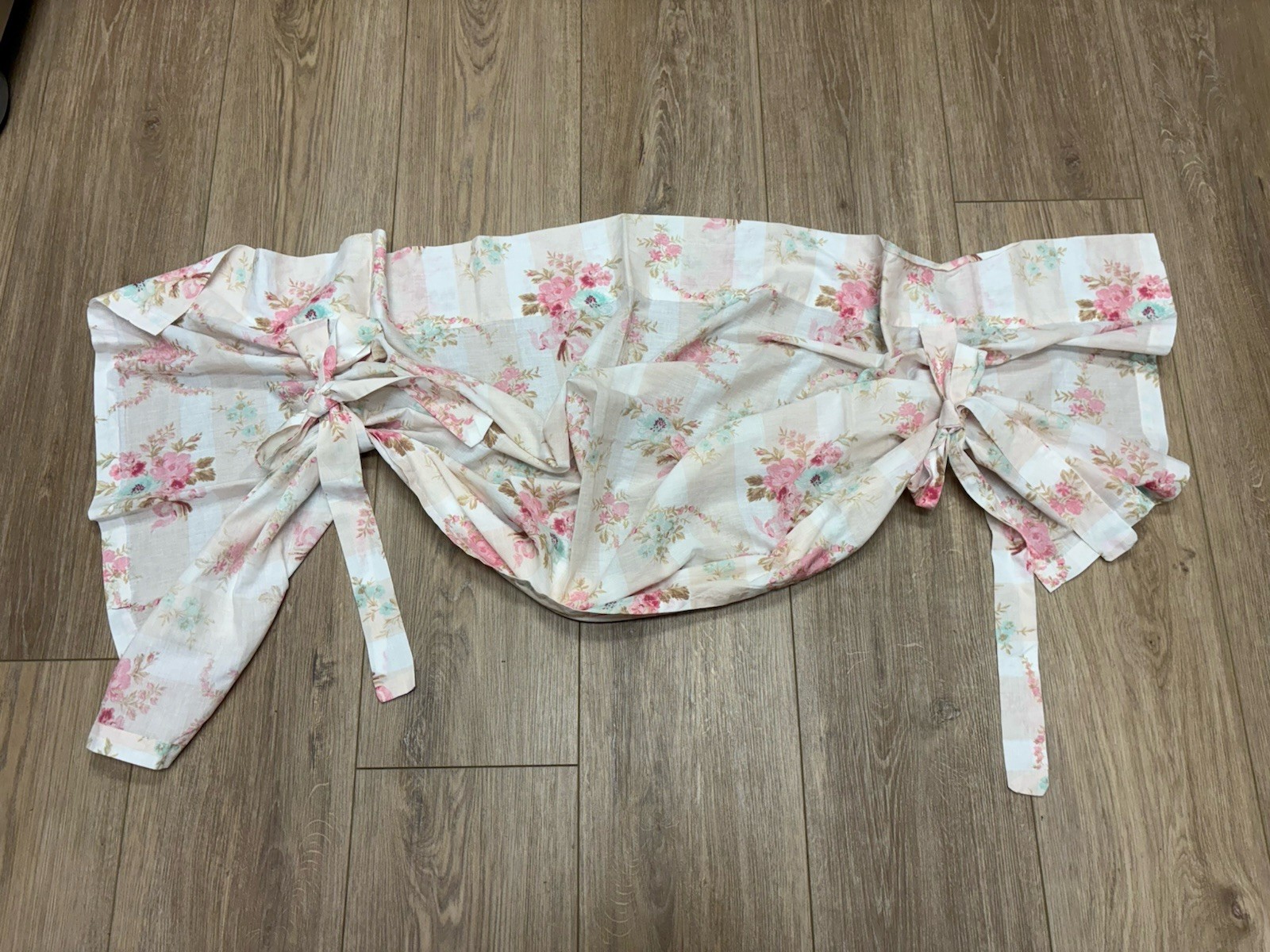 FLORAL STRIPE VALANCE CAFE (2) TIES UP COTTAGECORE BABY NURSERY COUNTRY ROMANTIC