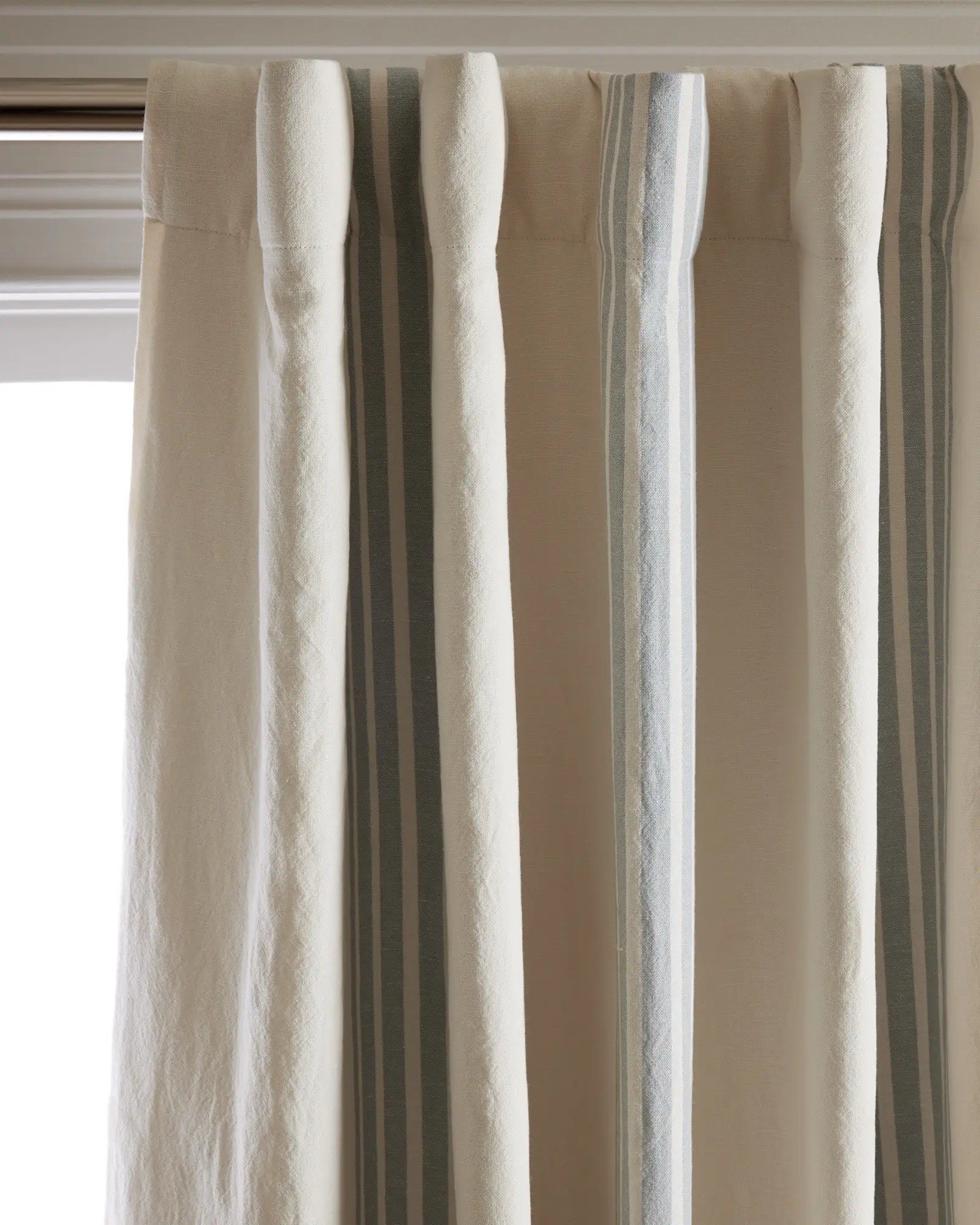 NWOT QUINCE Coastal Stripe Linen Cotton Room Dark Curtain Panel FOG IVORY 84”