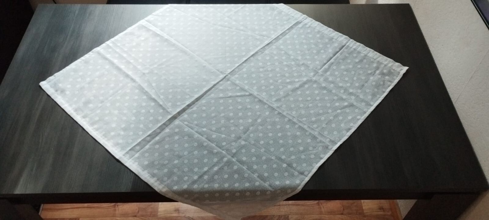Curtain with polka dot pattern in white 97×94 cm