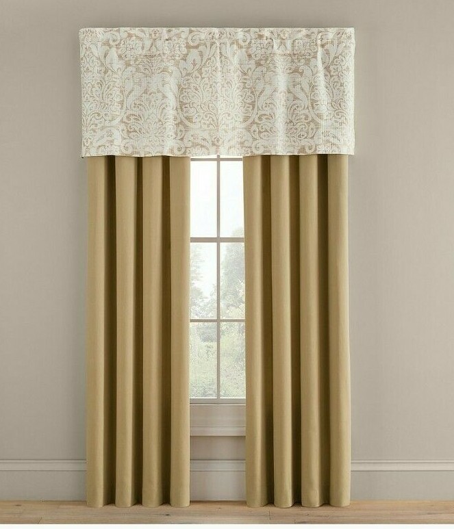 Bridge Street Romano 21-Inch x 60-Inch Window Valance in Ivory