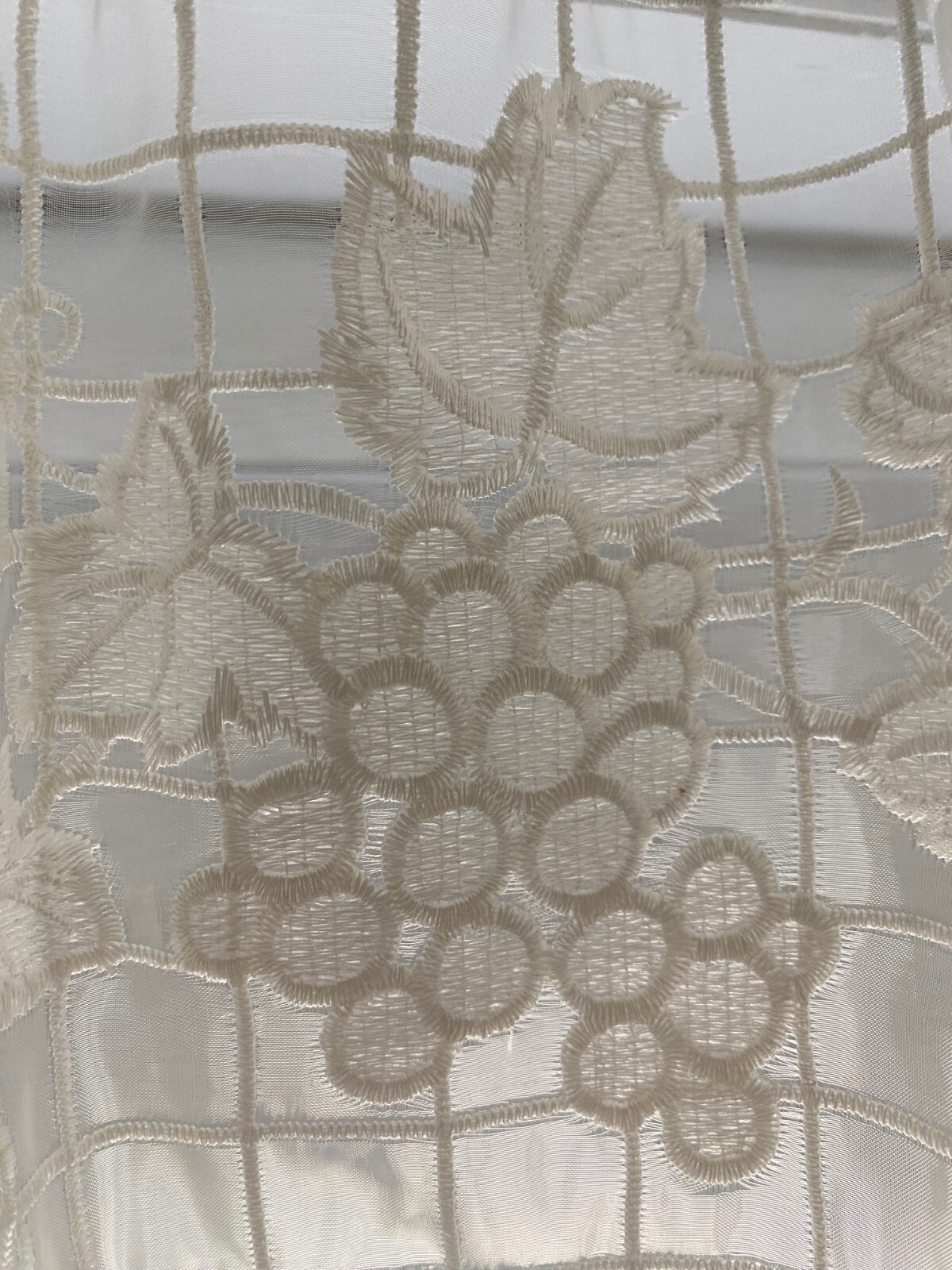 Grapes Embroidered Home Kitchen Window Valance COLOR WHITE