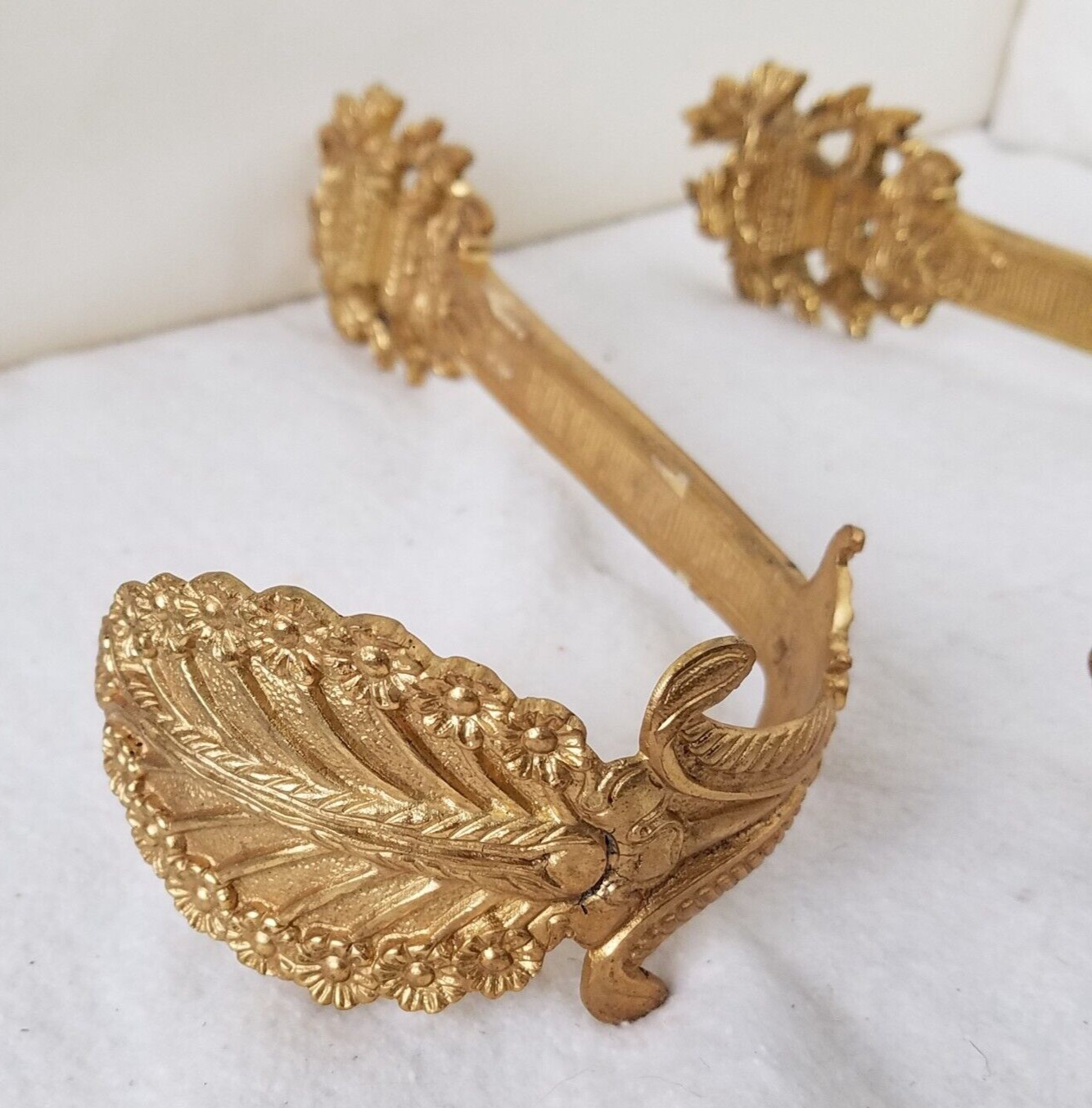 A & H Brass period leaf Curtain Holdback pair Gold 10x4x2.5 inch England tieback