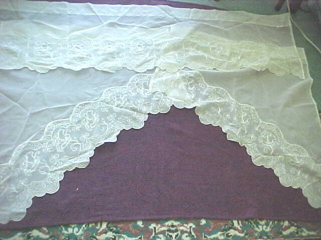 Embroidered Swag Valance Ivory 60″ Wide Rod Style 3 Pieces Total Good Condition