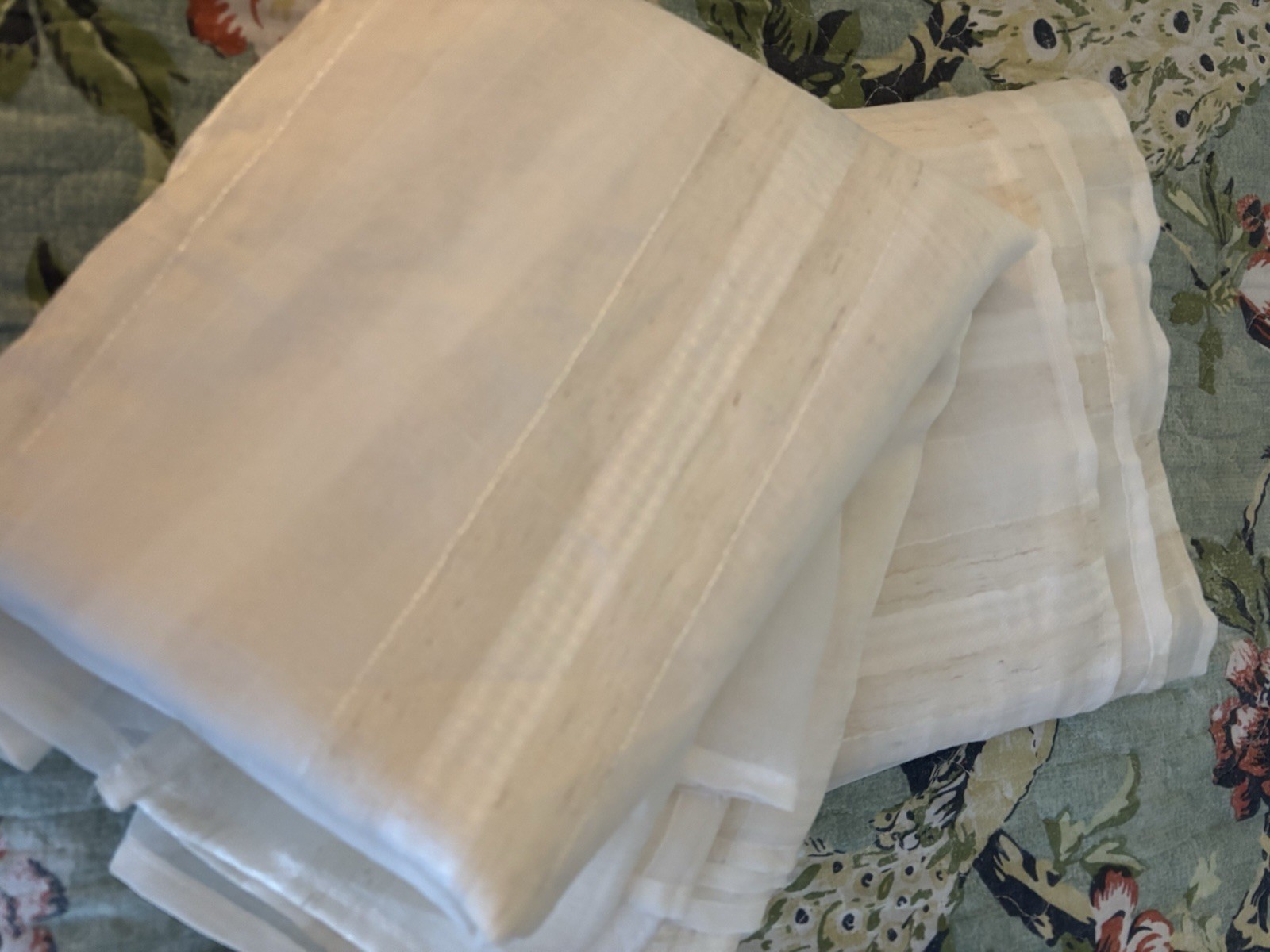 Style Master Sheer Beige White Sheer Scarf Curtains 200 X 40” Set/2 Nwop