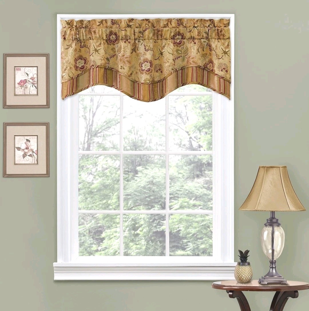 1 NEW Traditions by Waverly Window Valance One Scallop Navarra Antique 52″x16″