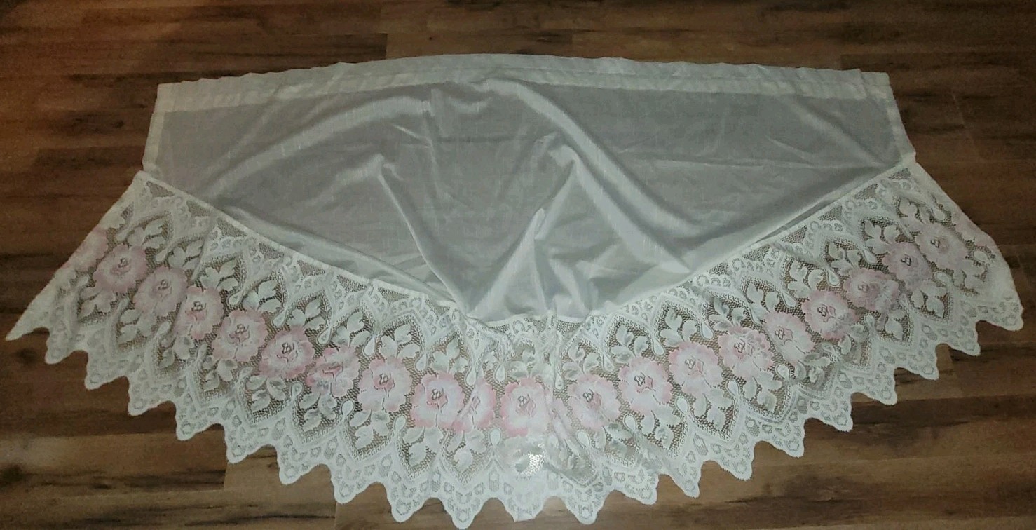 Vtg Lace Scalloped Curtain Valance White W Pink Roses Allong Edge 48” X 22”