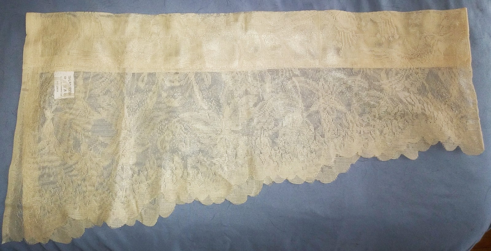 Lace Window Valance Soft Yellow-Beige Floral w Hummingbirds 14″L & 9″ x 54″ W