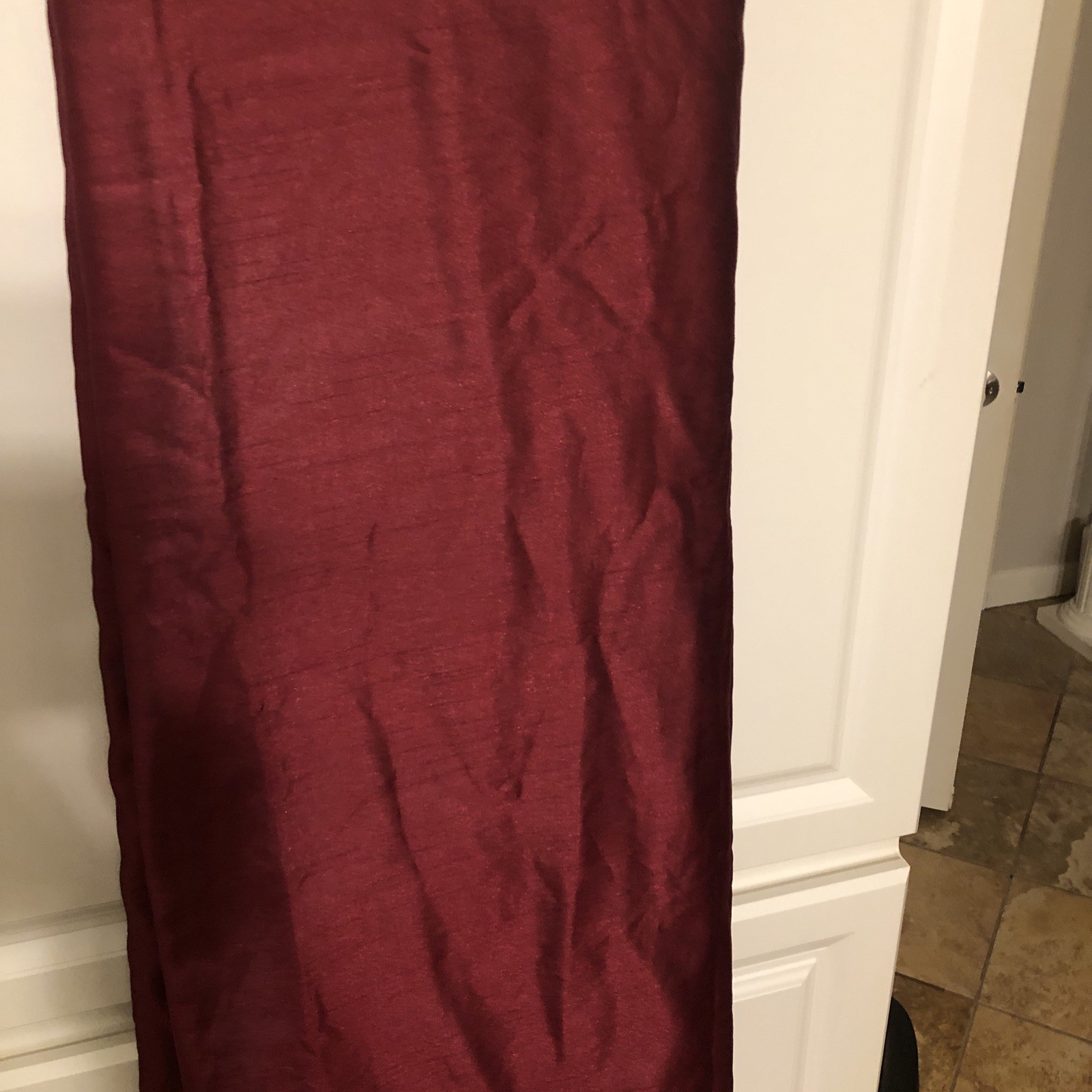 J C Penney Royal Velvet Brand Burgundy Lined Back Tab 50×84 Curtains weighted