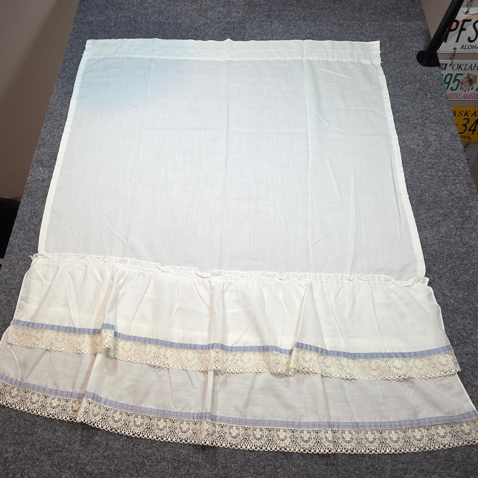 Vintage White Ruffled Cafe Curtains Lace Trim Blue Ribbon Made in USA 36×28 4pc