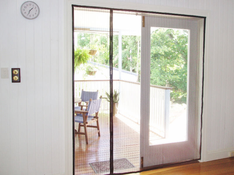 Bug Mesh Magnetic Insect Screens – 120cm wide x 210cm high Mosquito & Fly