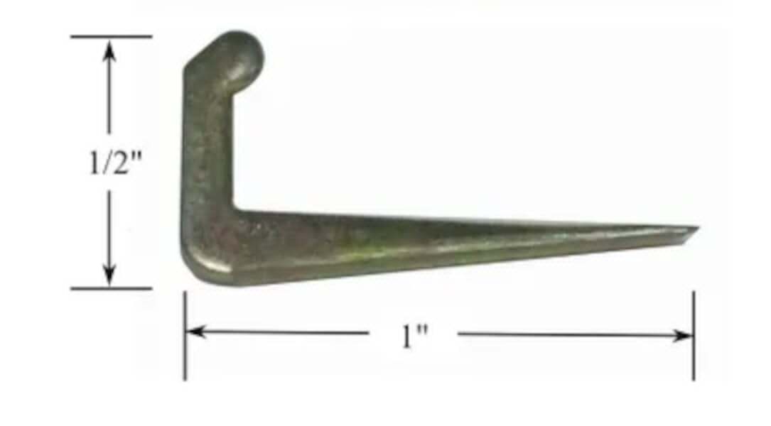 Small Brass Plated Tenter Hooks – 25 Pack