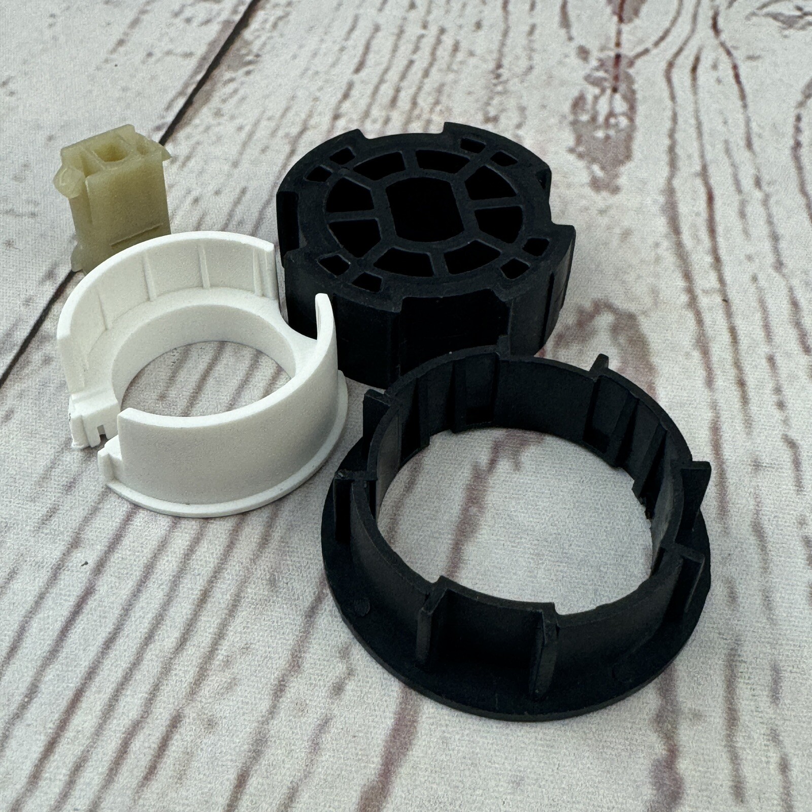 Rollease 28mm Motor Crown and Drive Adapter Kit for 2″ Tubes MTCRDR-28-2