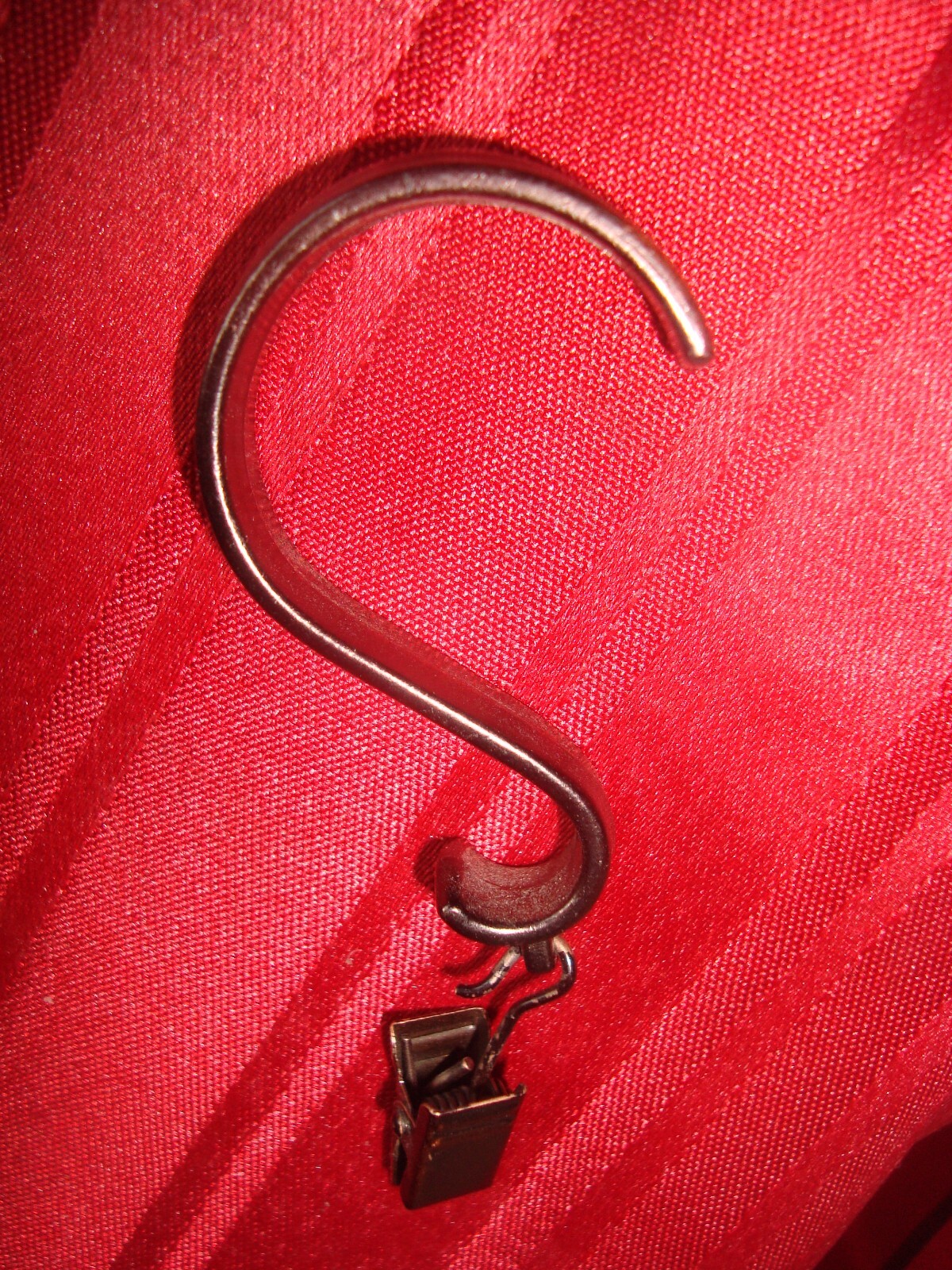 12 pieces Antique Copper Color 1 1/4 inch Drapery Rod ‘S’ Hooks with Clips