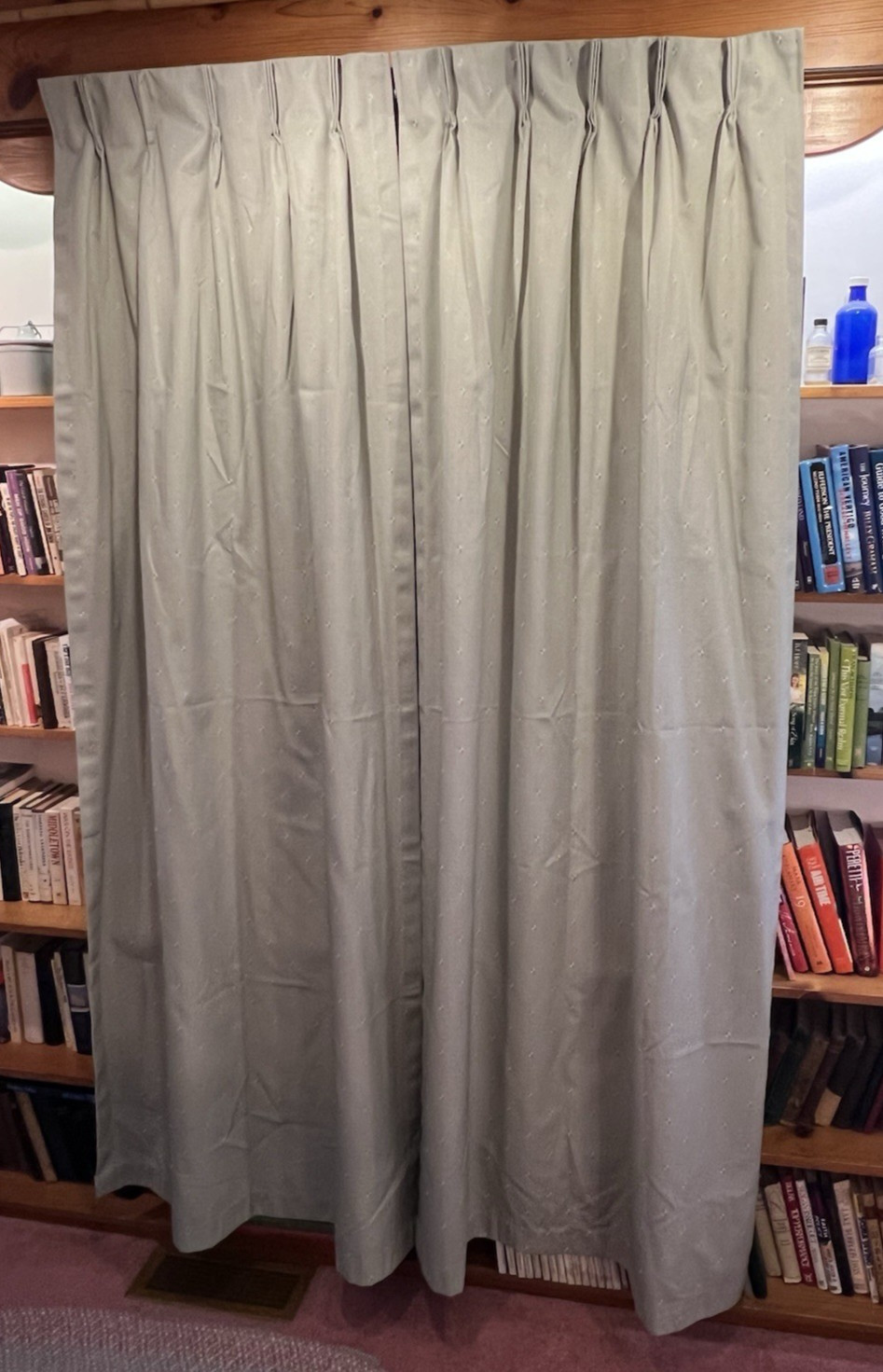 EUC pr Martha Stewart Everyday 83″L insulated slate/greenish lt gray PP panels
