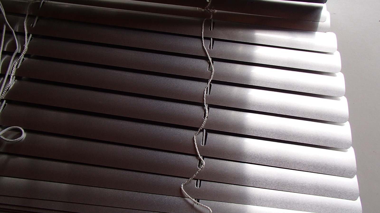 New 1″ Silver Aluminum Mini Blinds BRUSHED 26″ x 24″ RV TIN CAN CAMPER MOTORHOME