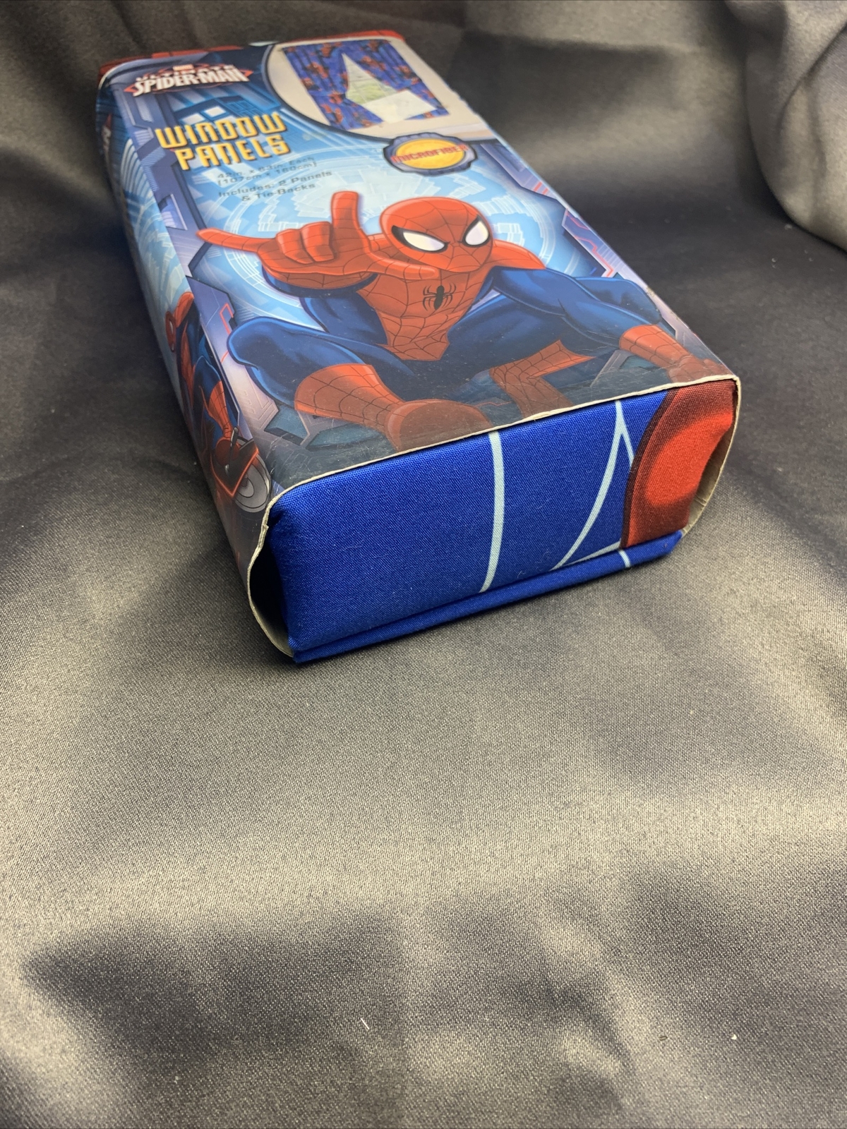 Jay Franco Marvel Spiderman ‘Astonish’ 42″ X 63″ Curtain Panel Pair with Tie Bac