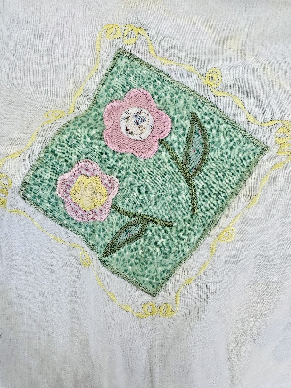 Window Box curtains ~ embroidered, appliqued FLOWERS on white lawn NEW